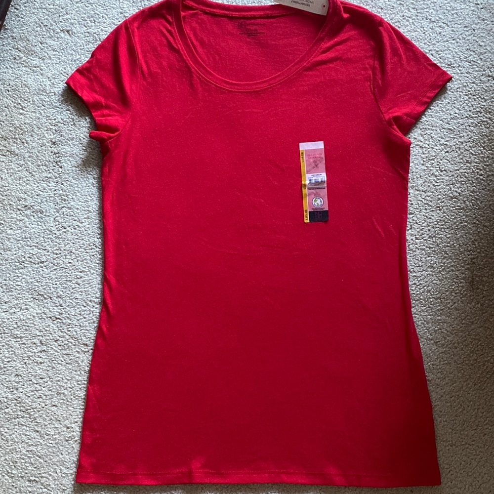 Red Short Sleeve T-shirt.